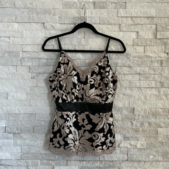 Sequin Detail Lace Top - Picture 6 of 10